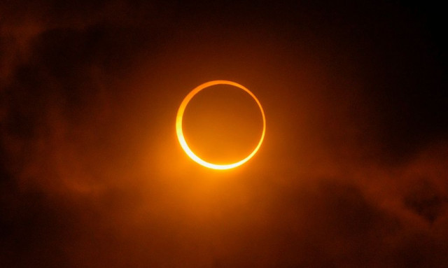 Δακτυλιοειδής έκλειψη Ηλίου σήμερα: Πού θα είναι ορατός ο «δακτύλιος της φωτιάς»