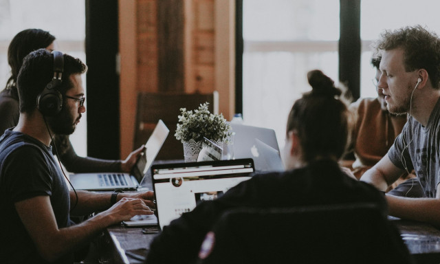 Νέο πρόγραμμα επιχειρηματικότητας για νέους 18-29 ετών: Πώς μπορείτε να λάβετε επιδότηση €17.500