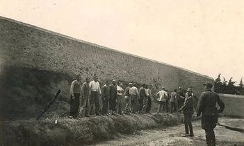 Φωτογραφίες Καισαριανής: «Να έρθουν στην Ελλάδα», λέει η σεναριογράφος του «Τελευταίου Σημειώματος»