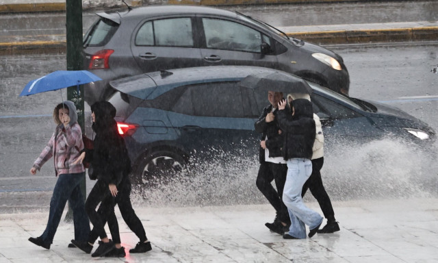 Καιρός: Με βροχές το τριήμερο της Καθαράς Δευτέρας - Πότε αναμένονται έντονα φαινόμενα