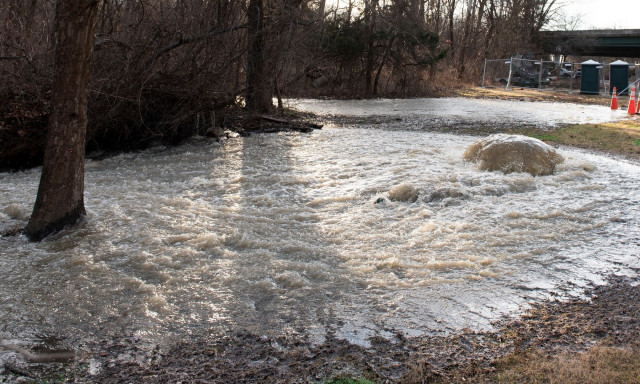 ΗΠΑ: Οργή Τραμπ για τη διαρροή λυμάτων στον ποταμό Ποτόμακ