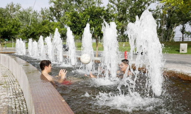 Η κλιματική αλλαγή είναι εδώ: Η Ευρώπη προετοιμάζεται για μέση αύξηση θερμοκρασίας 3 βαθμών