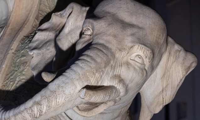 Ιταλία: Βανδάλισαν τον διάσημο «μικρό ελέφαντα» του Μπερνίνι στη Ρώμη - Δείτε βίντεο