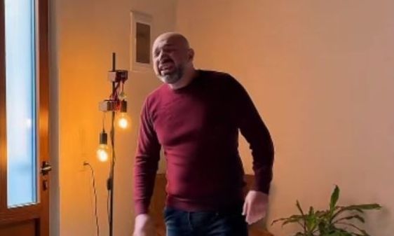 Κρητικός πάει για βδελλοθεραπεία και το γέλιο ξεκινά