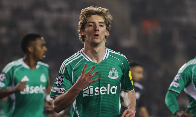 Champions League: Η Νιουκάστλ «διέλυσε» την Καραμπάγκ με σούπερ Γκόρντον!