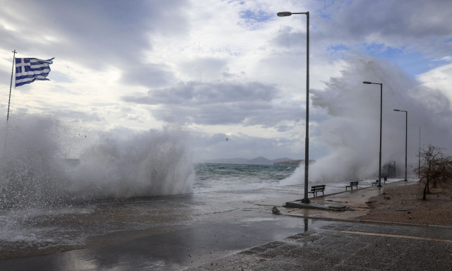 Καιρός: Περιορίζεται σταδιακά η κακοκαιρία – Η πρώτη εκτίμηση για το τριήμερο της Καθαράς Δευτέρας