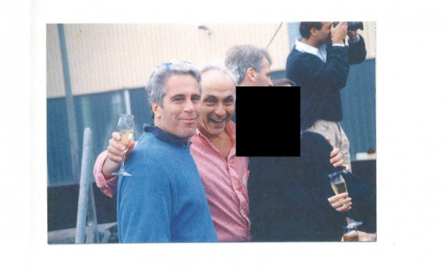 Υπόθεση Έπσταϊν: Λες Γουέξνερ, ο CEO της «Victoria's Secret» που ήταν «κολλητός» του παιδόφιλου