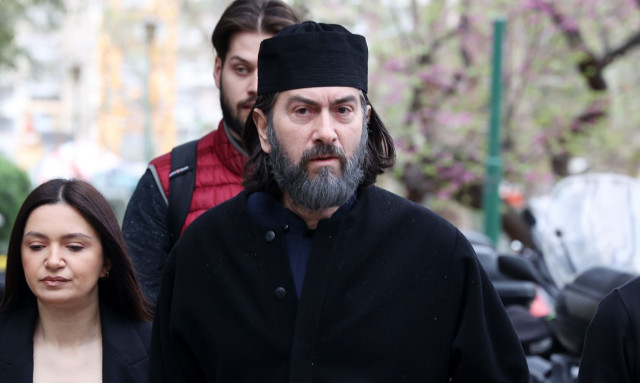 Δικηγόροι θυμάτων της «Κιβωτού»: «Ο π. Αντώνιος προτίμησε να απολογηθεί στην τηλεόραση»