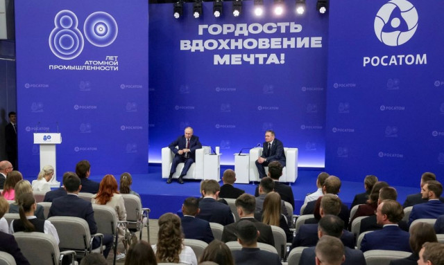 «Τρίπλα» Ρωσίας για Ιράν: Έτοιμη να δεχθεί το εμπλουτισμένο ουράνιο του σε περίπτωση συμφωνίας