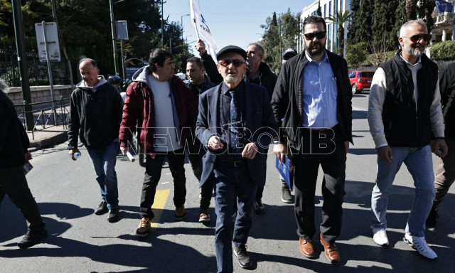 Απεργία οδηγών ταξί: Κλιμακώνουν τις κινητοποιήσεις τους - Πορεία προς το Μαξίμου