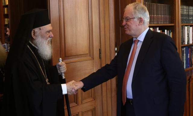 Συνάντηση Τασούλα – Ιερώνυμου: Στο επίκεντρο η κληρονομιά του προσφυγικού ελληνισμού