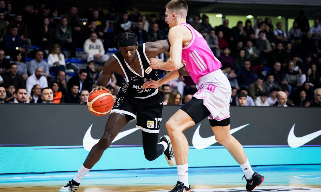 Επεισόδια στον ημιτελικό κυπέλλου μπάσκετ στη Σερβία – Διακοπή στον αγώνα