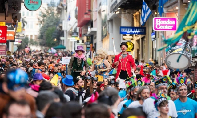 Ο Χάρης Δούκας αποκάλυψε με ένα TikTok τον παρουσιαστή του Αθηναϊκού Καρναβαλιού