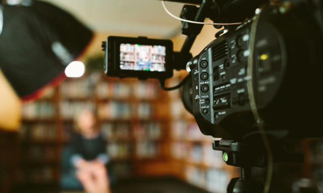 Γερμανία: Απολύθηκε δημοσιογράφος επειδή χρησιμοποιούσε AI εικόνες σε ρεπορτάζ