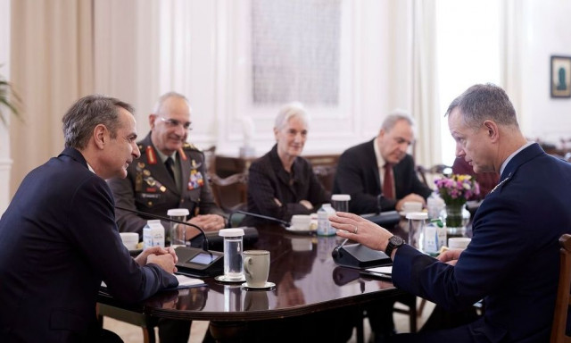 Συνάντηση Μητσοτάκη με τον Ανώτατο Διοικητή του ΝΑΤΟ στην Ευρώπη