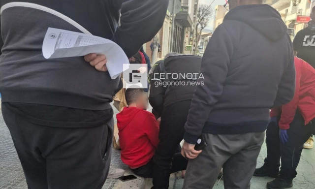 Βόλος: Αυτοκίνητο παρέσυρε πεζό στο κέντρο της πόλης - Μεταφέρθηκε στο νοσοκομείο