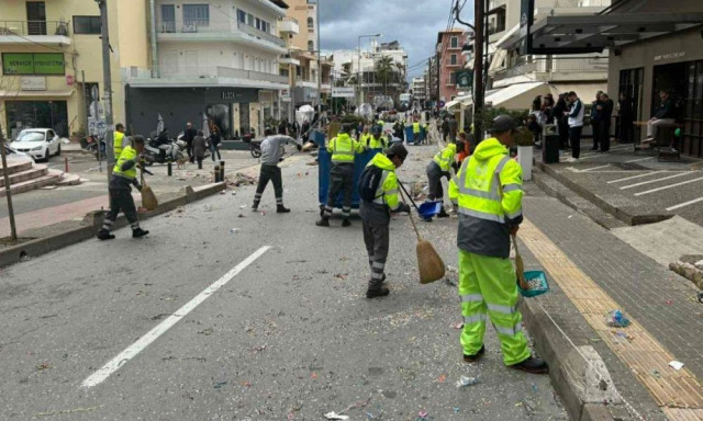 Ρέθυμνο: Οι αφανείς ήρωες του καρναβαλιού που διατηρούν την πόλη καθαρή - Βίντεο