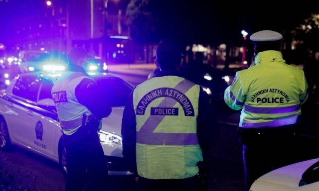 Λάρισα: Τρεις ανήλικες υπέδειξαν πλαστές ταυτότητες και συνελήφθησαν