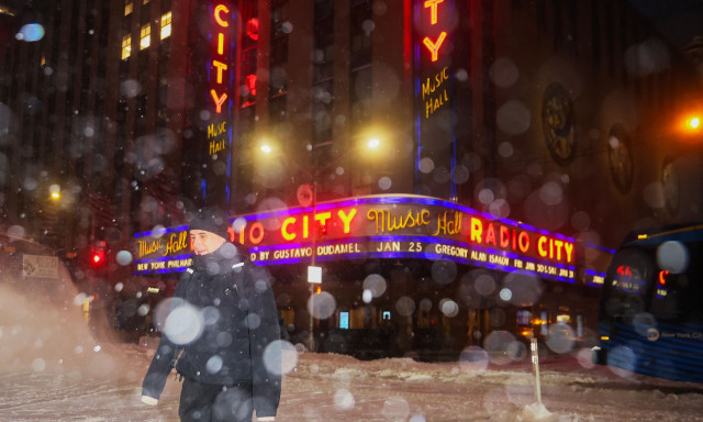 Η Νέα Υόρκη εκδίδει την πρώτη προειδοποίηση για χιονοθύελλα από το 2017-Ακυρώνονται χιλιάδες πτήσεις