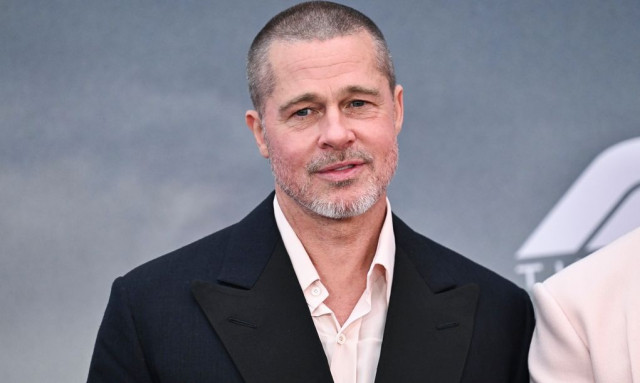 Ύδρα: Ρεπό με εξόρμηση σε γειτονικά νησιά για τον Μπραντ Πιτ - Επιστρέφει αύριο στα γυρίσματα