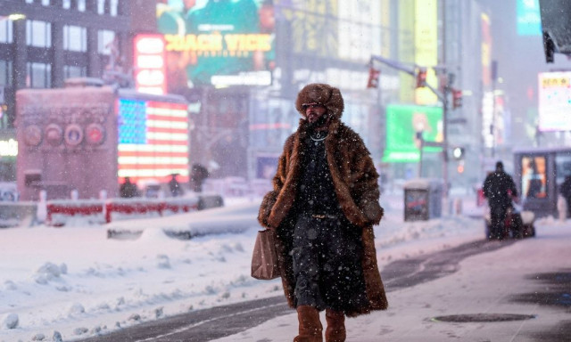 Νέα Υόρκη: Η χιονοθύελλα και επίσημα ανάμεσα στις 10 σφοδρότερες στα χρονικά