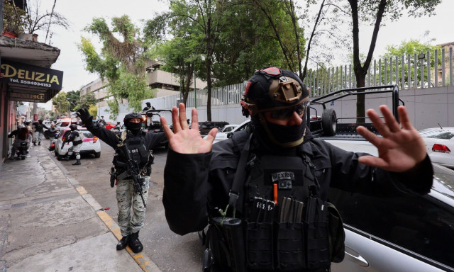 Μεξικό: Η Ουάσινγκτον προτρέπει τους Αμερικανούς να παραμείνουν σε ασφαλή καταφύγια