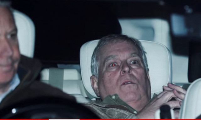 Γαλλία: Κρέμασαν στο Λούβρο την φωτογραφία από την σύλληψη του Άντριου