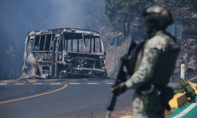 Μεξικό: Σφοδρές ταραχές και επεισόδια μετά τον θάνατο του βαρόνου ναρκωτικών «Ελ Μέντσο»