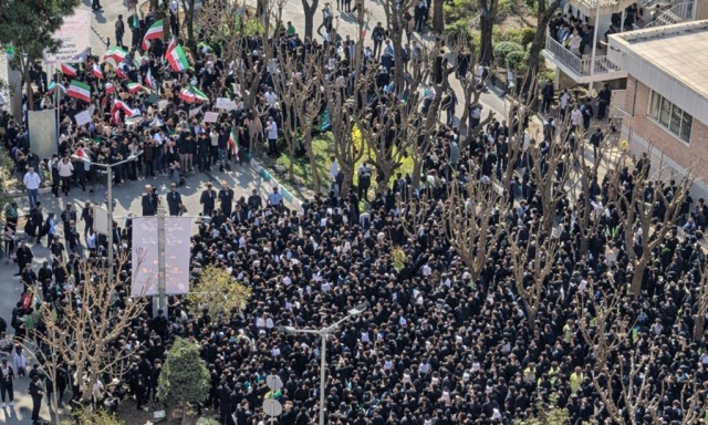 Ιράν: Ένοπλοι παραστρατιωτικοί στα πανεπιστήμια για να συντρίψουν τις φοιτητικές διαμαρτυρίες