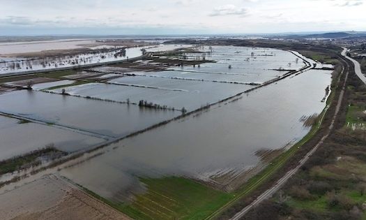Έβρος: Δορυφορικές εικόνες αποτυπώνουν τις πλημμυρισμένες εκτάσεις