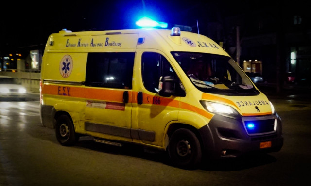 Κηφισός: Τροχαίο με παράσυρση και τραυματισμό πεζού τα ξημερώματα στο ρεύμα προς Πειραιά