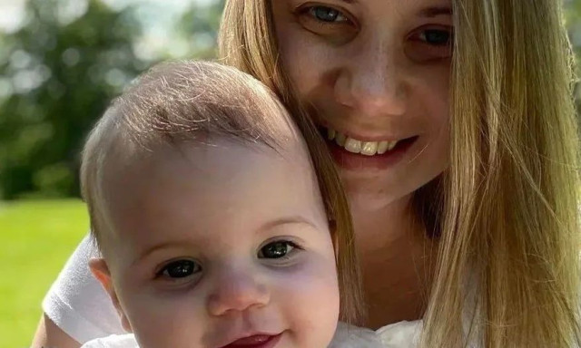 Αγγλία: Νεκρή 30χρονη μητέρα αφού γερανός φορτηγού έπεσε στο κεφάλι της