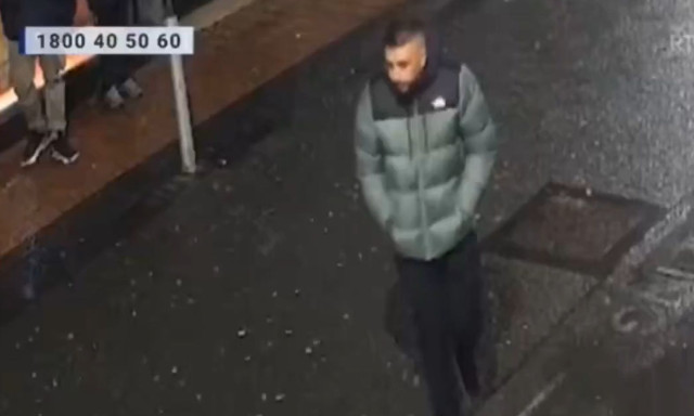 Ιρλανδία: Στη δημοσιότητα βίντεο από επίθεση αγνώστου σε γυναίκα - Τη χτύπησε και εξαφανίστηκε