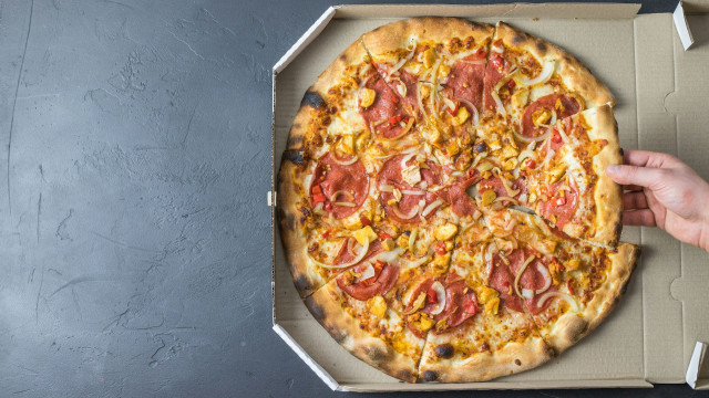 Πόλεμος, κατάσκοποι και... πίτσες: Γιατί το Ισραήλ απαγόρευσε το delivery στο Πεντάγωνο