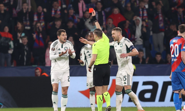 LIVE Βικτόρια Πλζεν – Παναθηναϊκός 1-1: Με δέκα παίκτες το «τριφύλλι», κόκκινη στον Ερνάντεθ