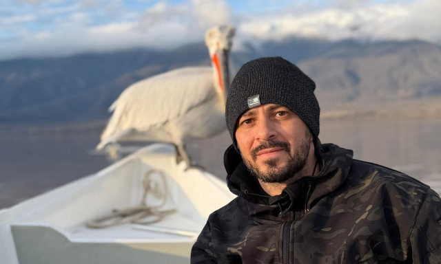 Ο φωτογράφος που αποθέωσε το National Geographic μιλά για τον μοναχικό αργυροπελεκάνο της Κερκίνης