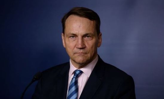 Υπουργός Εξωτερικών Πολωνίας: «Πρέπει να προετοιμαστούμε για τον Γ' Παγκόσμιο Πόλεμο»