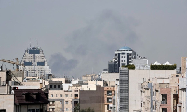 Κίνδυνος κλιμάκωσης: Αναφορές για εκρήξεις σε Μπαχρέιν, Αμπού Ντάμπι και Μπαχρέιν