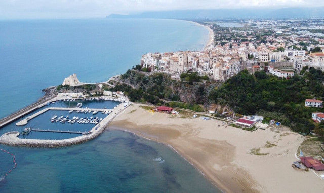 Τα καλύτερα σημεία για κολύμπι το καλοκαίρι του 2026 - H Ελλάδα με 6 στο Top 10