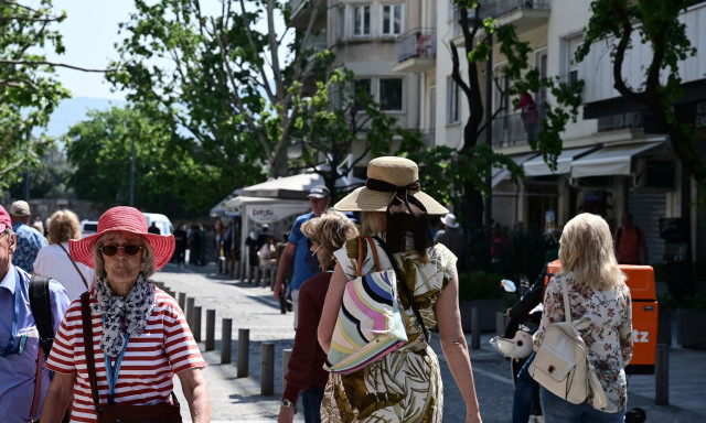 Καιρός: Με ανοιξιάτικο σκηνικό το ξεκίνημα του Μαρτίου - Πώς θα κυλήσει το πρώτο δεκαήμερο