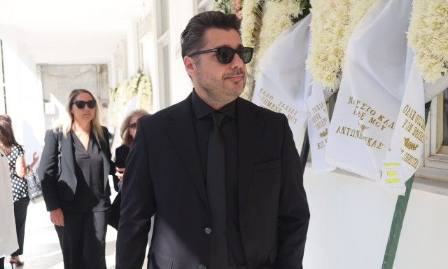 Πένθος για τον Λάμπρο Κωνσταντάρα - «Έχω συγκλονιστεί με τον χαμό του, καλή ανάπαυση, φίλε»