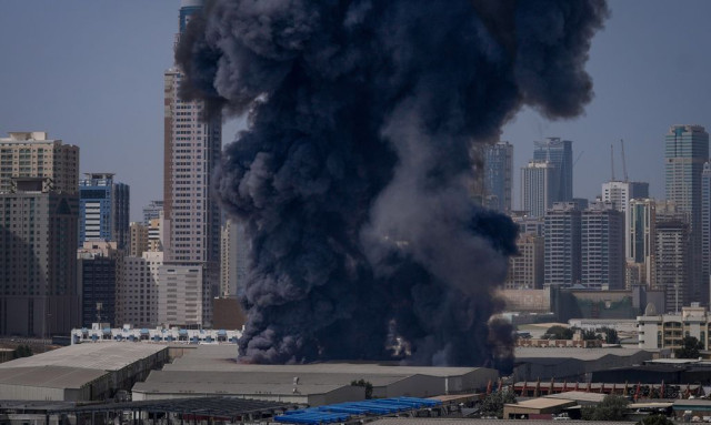 Explainer: Γιατί το Ιράν επιτίθεται στο Ντουμπάι και στις άλλες χώρες του Κόλπου