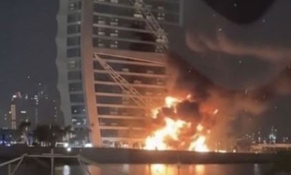 Το Διαδίκτυο τρολάρει του τρομοκρατημένους influencers του Ντουμπάι - Από τον Παράδεισο στην Κόλαση