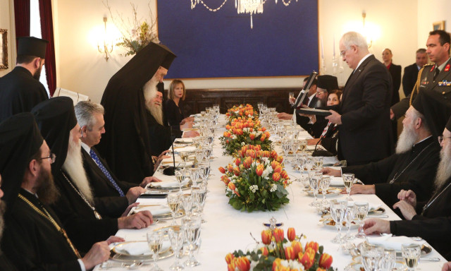 Τασούλας: Παρέθεσε γεύμα στον Αρχιεπίσκοπο και την Ιερά Σύνοδο για την Κυριακή της Ορθοδοξίας