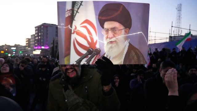 Ιράν: «Θα απαντήσουμε στην δολοφονία του Χαμενεΐ» λέει ο Πρόεδρος της χώρας