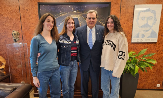 Κούβελος, Αδερφές Αλεξανδρή