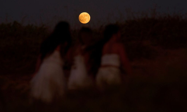 «Ματωμένο Φεγγάρι» - Πότε και πού θα εμφανιστεί η σπάνια ολική σεληνιακή έκλειψη