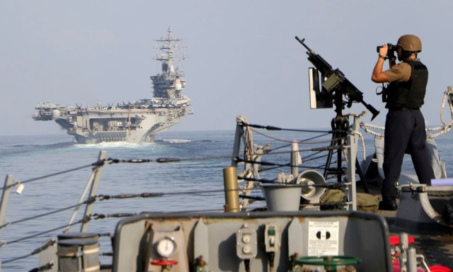 Το Ιράν κλείνει τα Στενά του Ορμούζ: Στα ύψη το κόστος μεταφοράς πετρελαίου και φυσικού αερίου