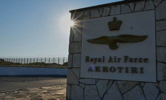 Αντιπυραυλικά συστήματα και φρεγάτα στέλνει στην Κύπρο η Γαλλία