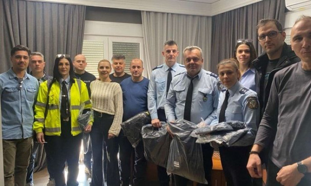 40 νέες στολές μάχης στο Τμήμα Τροχαίας Αλεξανδρούπολης από τη Συνδικαλιστική Ένωση Αστυνομικών